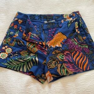 J crew linen shorts size 2 - gorgeous print!